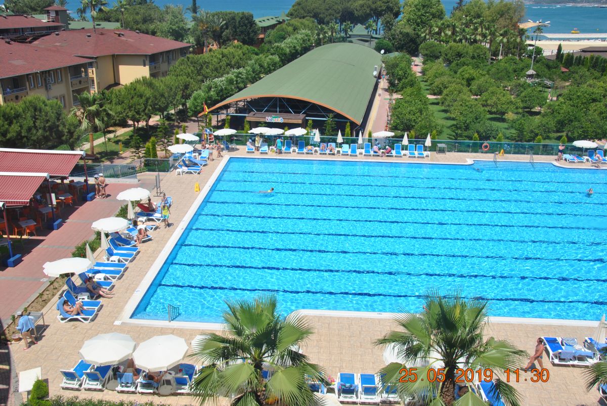 imagini hotel LONICERA RESORT